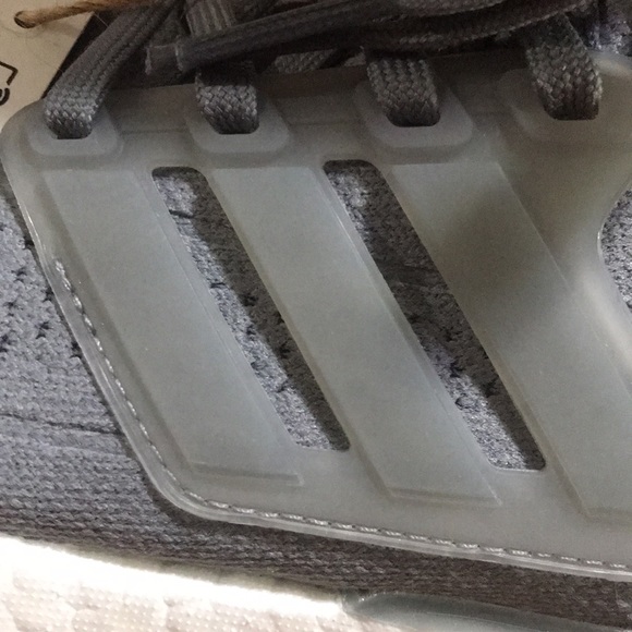 NEW Addias Ultraboost 21 W 5.5 Youth 7 women  Primeblue Running shoe BNiB - Picture 5 of 11